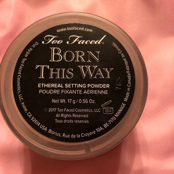 Too Faced Born This Way Ethereal Setting Powder - Picture 2 of 4